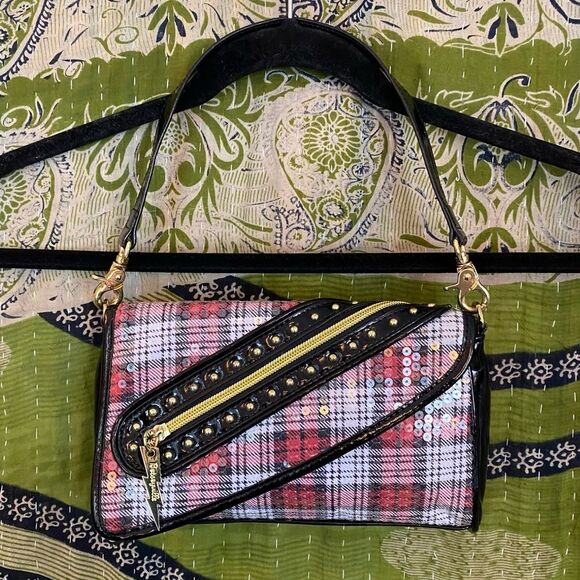 Betsey Johnson Handbags - Y2K Betsey Johnson x Betseyville Black/ Red Plaid Tartan Sequined Clutch Purse